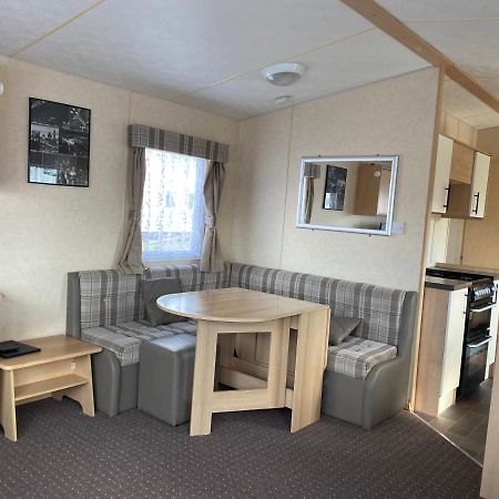טאטרשאל 3 Bedroom 8 Berth Standard Basic Caravans With Hot Tub,Mountain Bikes מראה חיצוני תמונה
