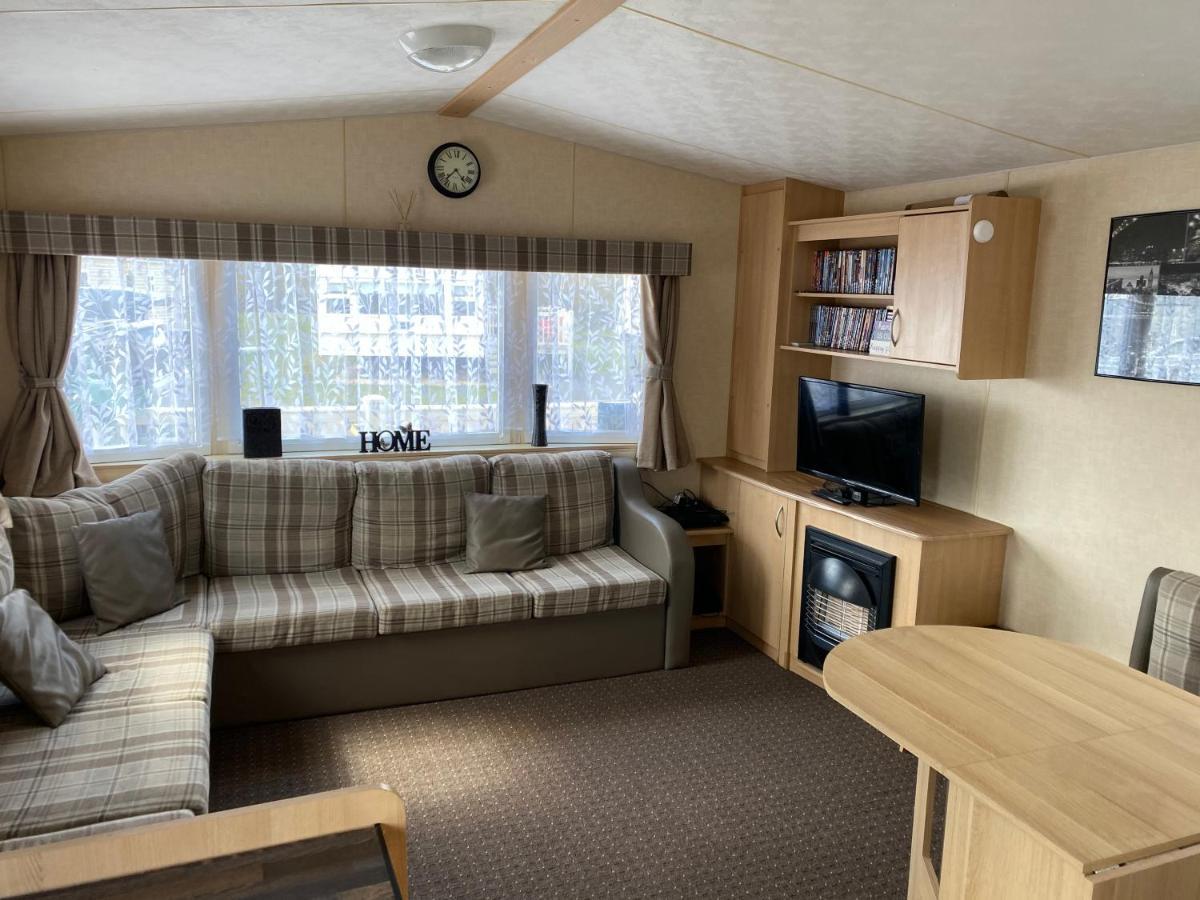 טאטרשאל 3 Bedroom 8 Berth Standard Basic Caravans With Hot Tub,Mountain Bikes מראה חיצוני תמונה