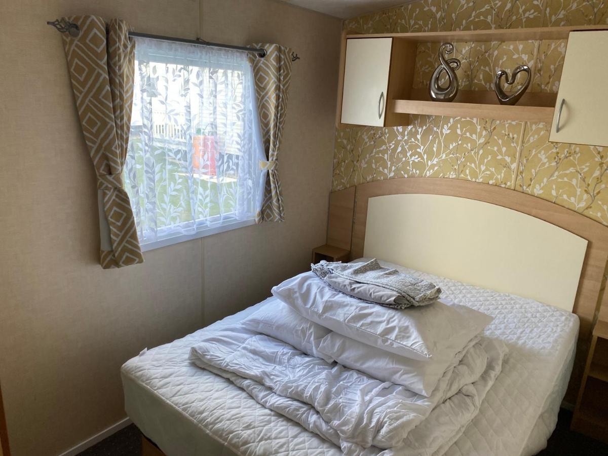 טאטרשאל 3 Bedroom 8 Berth Standard Basic Caravans With Hot Tub,Mountain Bikes מראה חיצוני תמונה